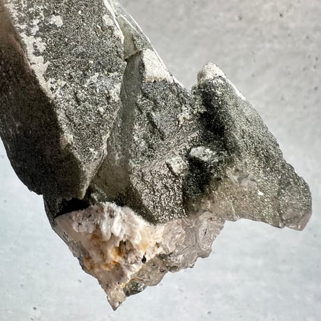 【ガネッシュヒマール産】クローライトイン天然ヒマラヤ水晶/Ganesh Himal Chlorite in Himalayan Quartz