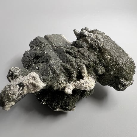 大特価【ガネッシュヒマール産】クローライトイン天然ヒマラヤ水晶/Ganesh Himal Chlorite in Himalayan Quartz