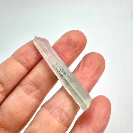 マダガスカル産クローライトインクォーツ/Madagascar Chlorite in Quartz