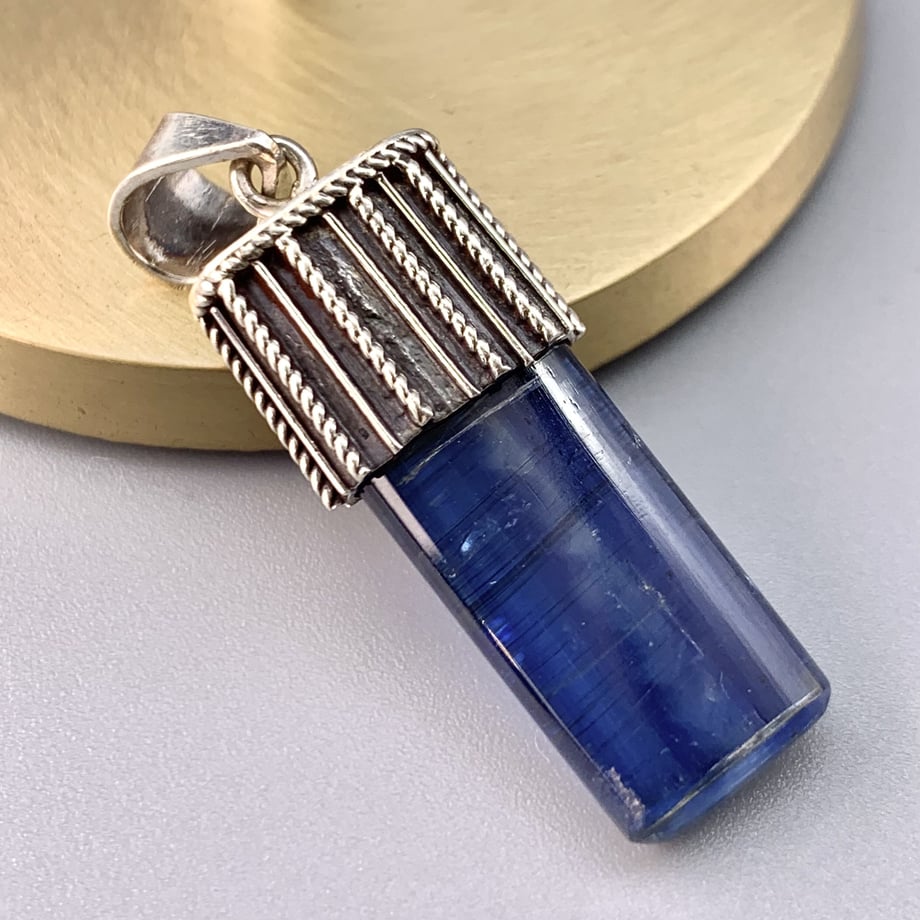 615a7458edf49f2f8aababb3