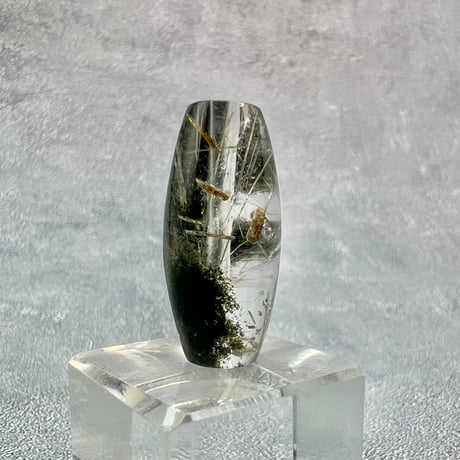 【ガネッシュヒマール産】アクチノライト&クローライトイン天然ヒマラヤ水晶 樽型ビーズ/Ganesh Himal Actinolite&Chlorite in Barrel Beads