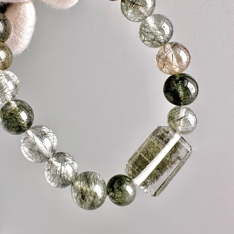 【ガネッシュヒマール産】アクチノライト&クローライトイン天然ヒマラヤ水晶デザインブレスレット Ganesh Himal Actinolite&Chlorite in Himalayan Quartz