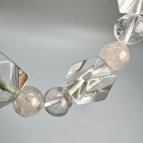 【カイラス産】"手磨き"天然ヒマラヤ水晶デザインブレスレット/Kailash Himalayan Quartz Design Bracelet