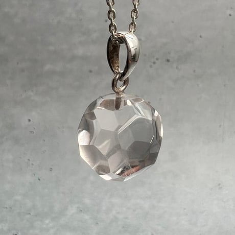 【ガネッシュヒマール産】天然ヒマラヤ水晶"手磨き加工"多面カットペンダントトップ/Ganesh Himal Himalayan Quartz Multicut Pendant Top