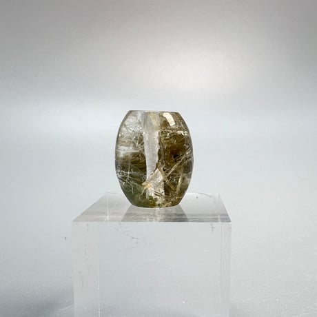 【ガネッシュヒマール産】アクチノライトイン天然ヒマラヤ水晶 樽型ビーズ/Ganesh Himal Actinolite & Chlorite in Himalayan Quartz