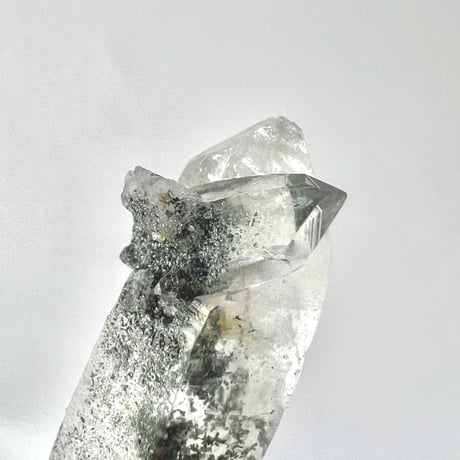 【マナスル産】クローライトイン天然ヒマラヤ水晶ポイント/Manaslu Chlorite in Himalayan Quartz Point