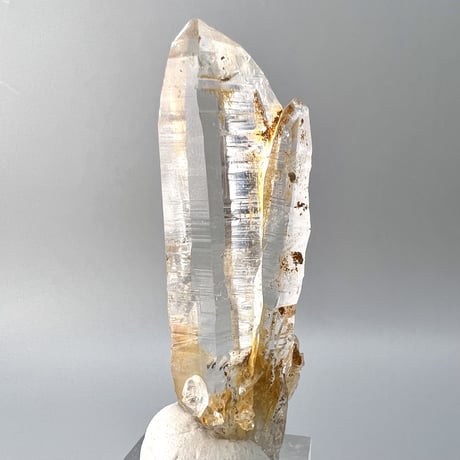 ガネーシュヒマール産リモナイトインヒマラヤ水晶/Ganesh Himal Limonite in Himalayan Quartz