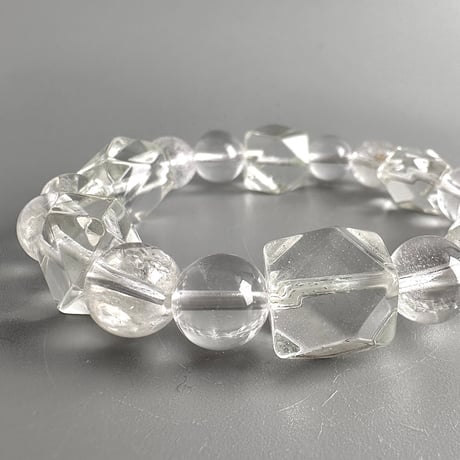 【デザインブレスレット】カイラス産"手磨き"天然ヒマラヤ水晶/Kailash Himalayan Quartz Design Bracelet
