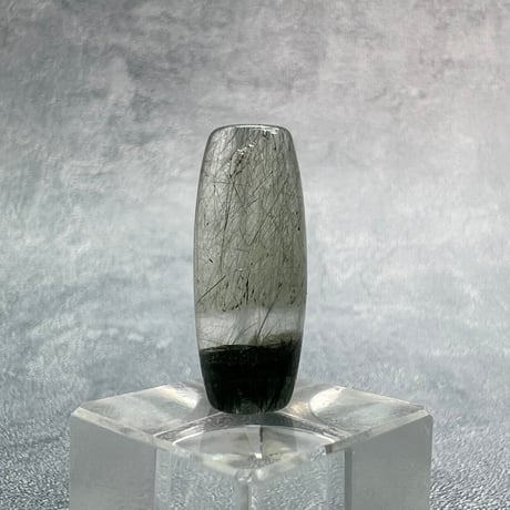 【ガネッシュヒマール産】アクチノライト&クローライトイン天然ヒマラヤ水晶 樽型ビーズ⑭/Ganesh Himal Actinolite&Chlorite in barrel beads