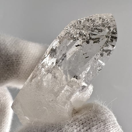 【ガネッシュヒマール産】クローライトイン天然ヒマラヤ水晶ミニポイント"BB" Ganesh Himal Chlorite in Himalayan Quartz Mini Point
