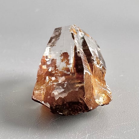 【ガネッシュヒマール産】リモナイトイン天然ヒマラヤ水晶 ミニポイント"XX"/Ganesh Himal Limonite in Himalayan Quartz Mini Point