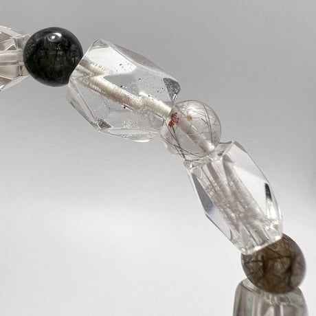 カイラス産カットビーズ & ガネッシュヒマール産アクチノライト&クローライトインヒマラヤ水晶ブレスレット/Kailash & Ganesh Himal Design Bracelet