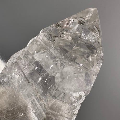 【ガネッシュヒマール産】クローライトイン天然ヒマラヤ水晶ミニポイント"RR" Ganesh Himal Chlorite in Himalayan Quartz Mini Point