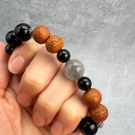 【デザインブレスレット】鳳眼菩提樹×チベット産モリオン×ガネッシュヒマール産アクチノライト/Phoenix Eye Bodhi Seed×Tibetan Morion×Ganesh Himal