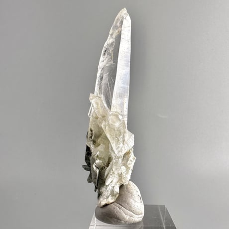 【ガネッシュヒマール産】アクチノライト&クローライトイン天然ヒマラヤ水晶ミニポイント"UU"/Ganesh Himal Actinolite&Chlorite in Himalayan Quartz