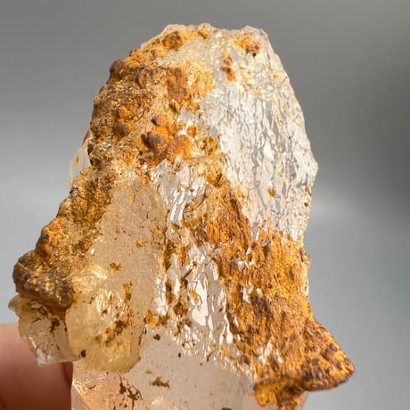 【ガネッシュヒマール産】リモナイトインヒマラヤ水晶 クラスター/Ganesh Himal Limonite in Himalayan Quartz Cluster