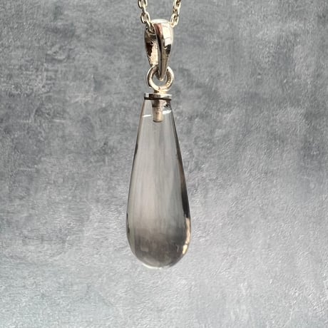【ガウリシャンカール産】天然ヒマラヤスモーキークォーツ雫型ペンダントトップ/GauriShankar Himalayan Smoky Quartz Drop Pendant Top