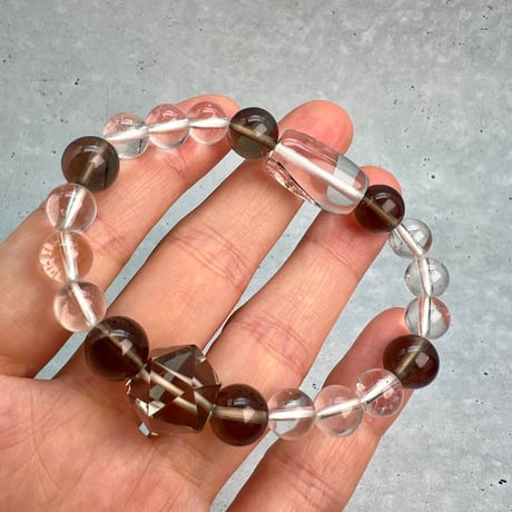 【デザインブレスレット】ガネッシュヒマール×ガウリシャンカール天然ヒマラヤ水晶/Ganesh Himal×GauriShankar Himalayan Quartz Design Bracelet