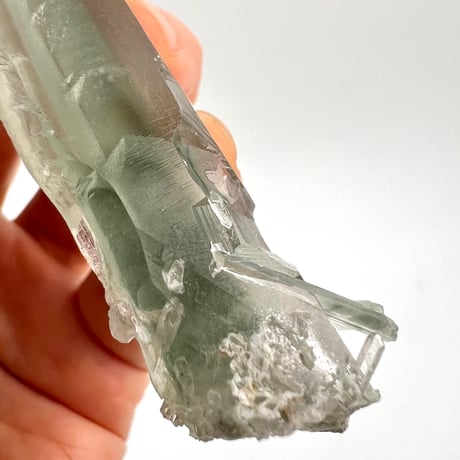 マダガスカル産クローライトインクォーツ/Madagascar Chlorite in Quartz