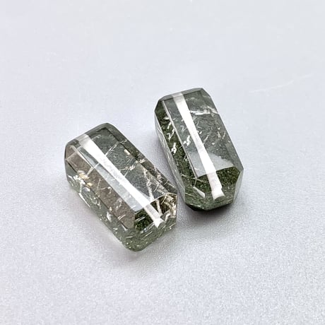Mt.Fuji浄化🗻 【ガネッシュヒマール産】クローライトインヒマラヤ水晶"手磨き加工"スクエアビーズ2P1⃣/Ganesh Himal Chlorite  in Himalayan Quartz