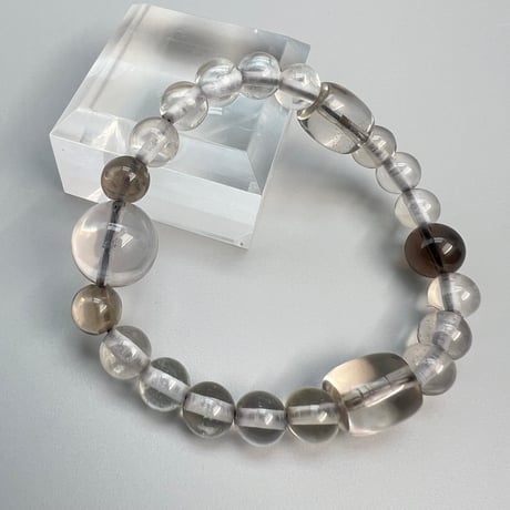 【デザインブレスレット】ガウリシャンカール産天然ヒマラヤスモーキークォーツ/Gaurishankar Smoky Quartz Design Bracelet