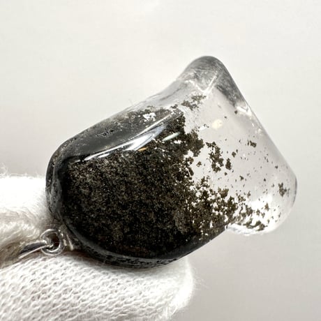 【ガネッシュヒマール産】クローライトイン天然ヒマラヤ水晶ハート型ペンダントトップ/GaneshHimal Chlorite in Himalayan Quartz Heart Pendant Top