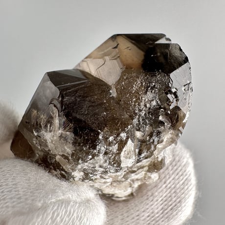 ガウリシャンカール産天然ヒマラヤスモーキークォーツ/GauriShankar Himalayan Smoky Quartz