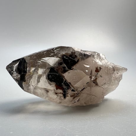 【ガネッシュヒマール産】バイオタイトイン天然ヒマラヤ水晶/Ganesh Himal Himalayan Quartz