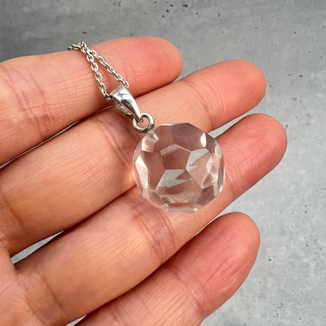 【ガネッシュヒマール産】天然ヒマラヤ水晶"手磨き加工"多面カットペンダントトップ/Ganesh Himal Himalayan Quartz Multicut Pendant Top