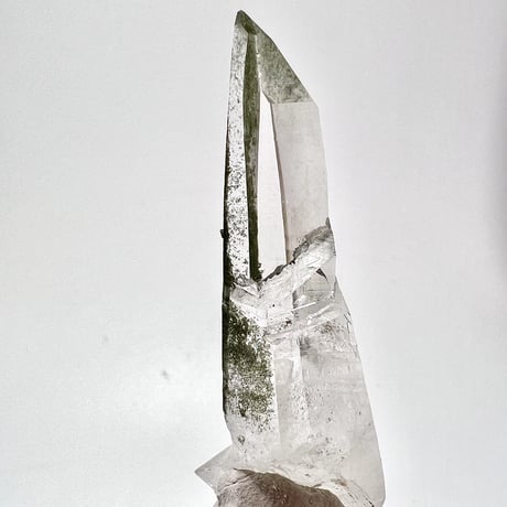 【ガネッシュヒマール産】クローライトイン天然ヒマラヤ水晶ナチュラルポイント③ Ganesh Himal Chlorite in Himalayan Quartz Natural Point
