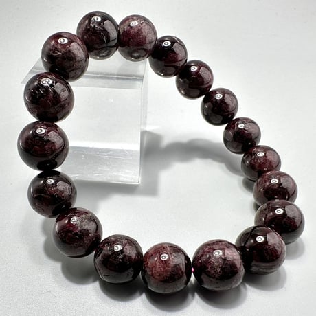 ネパールガーネットブレスレット Nepal Garnet Bracelet