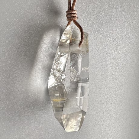 【ガネッシュヒマール産】リモナイトイン天然ヒマラヤ水晶ペンダント/GaneshHimal Limonite in Natural Pendant