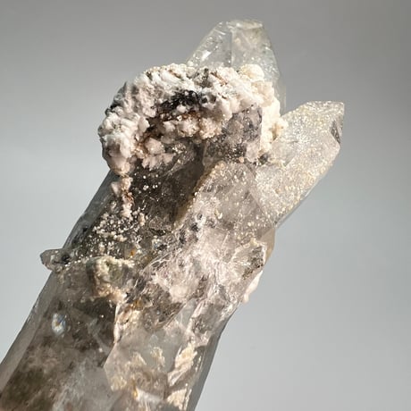 大特価【ガネッシュヒマール産】クローライトイン天然ヒマラヤ水晶⑫/Ganesh Himal Chlorite in Himalayan Quartz