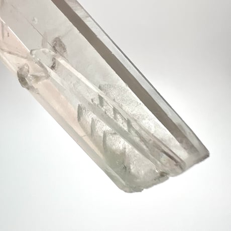 マダガスカル産クローライトインクォーツ/Madagascar Chlorite in Quartz