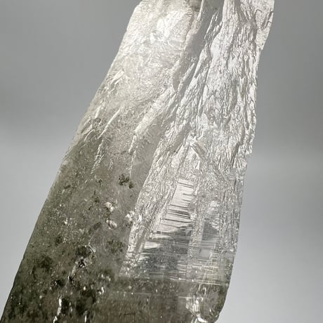 大特価【ガネッシュヒマール産】クローライトイン天然ヒマラヤ水晶/Ganesh Himal Chlorite in Himalayan Quartz