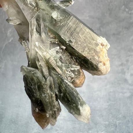 【ガネッシュヒマール産】アクチノライト&クローライトイン天然ヒマラヤ水晶/Ganesh Himal Actinorite&Chloritet in Himalayan Quartz