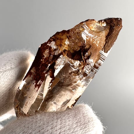 【ガネッシュヒマール産】リモナイトイン天然ヒマラヤ水晶 ミニポイント"XX"/Ganesh Himal Limonite in Himalayan Quartz Mini Point