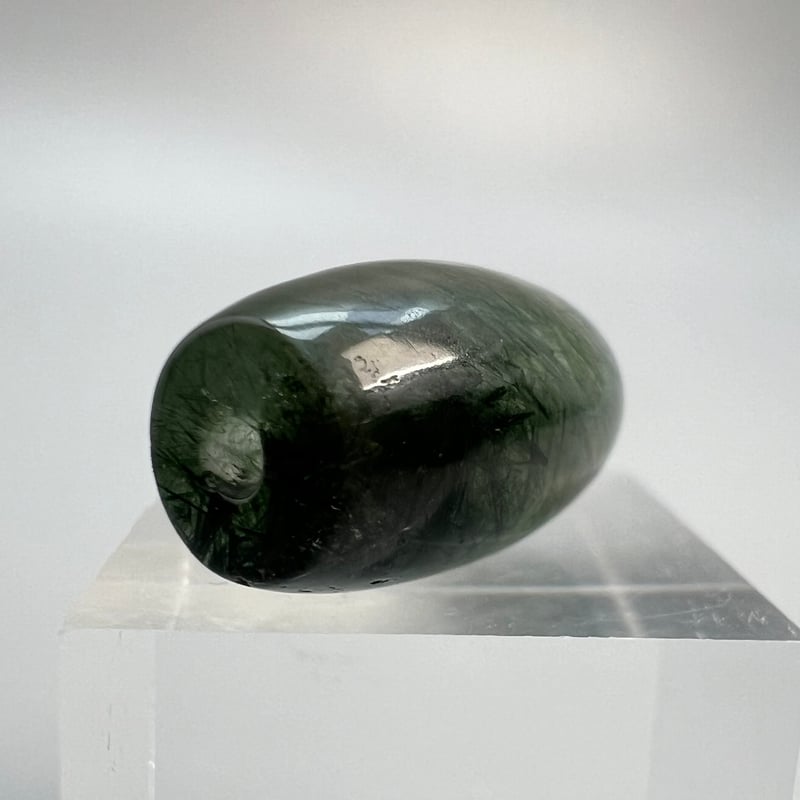 ガネッシュヒマール産】アクチノライト イン天然ヒマラヤ水晶 樽型