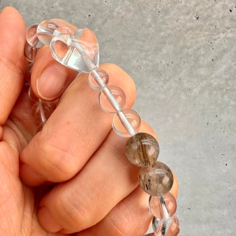 【ガネッシュヒマール産】天然ヒマラヤ水晶"ハート"デザインブレスレット/Ganesh Himal Himalayan Quartz "Heart"Design Bracelet