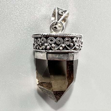 専用ページ ガウリシャンカール産 スモーキークォーツ シバリンガム ガウリシャンカール産天然ヒマラヤ水晶スモーキークォーツ