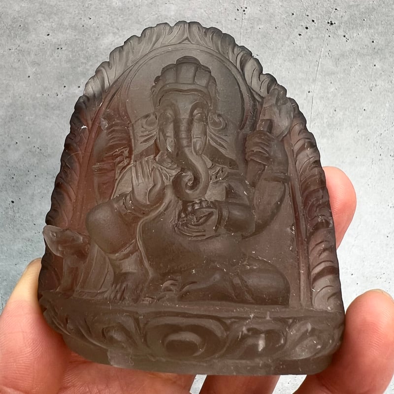 ガウリシャンカール産ガネーシャカービング ガウリシャンカール産】天然ヒマラヤスモーキークォーツ