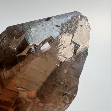 ガウリシャンカール産天然ヒマラヤスモーキークォーツポイント/GauriShankar Himalayan Smoky Quartz Point