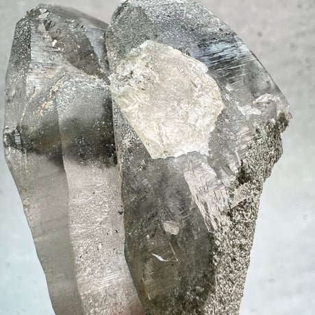 【ガネッシュヒマール産】クローライトイン天然ヒマラヤ水晶/Ganesh Himal Chlorite in Himalayan Quartz