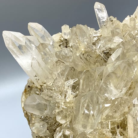 マカル産ー天然ヒマラヤ水晶クラスター/Makalu Himalayan Quartz Cluster