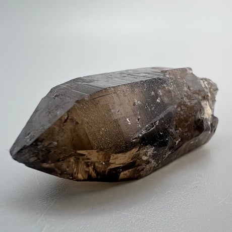 ガウリシャンカール産天然ヒマラヤスモーキークォーツポイント/GauriShankar Himalayan Smoky Quartz Point