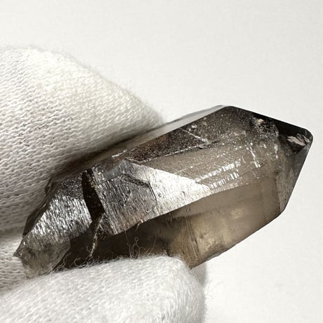ガウリシャンカール産天然ヒマラヤスモーキークォーツポイント/GauriShankar Himalayan Smoky Quartz