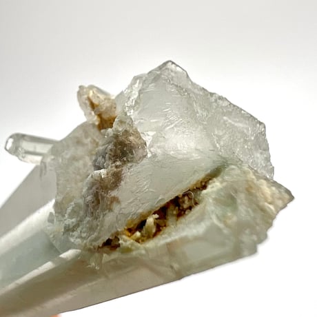 マダガスカル産クローライトインクォーツ/Madagascar Chlorite in Quartz
