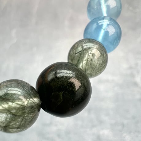 【デザインブレスレット】天然アクアマリン×ガネッシュヒマール産天然ヒマラヤ水晶/Aquamarine×Ganeshhimal Chlorite in Himalayan Quartz