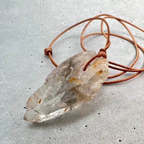 【ガネッシュヒマール産】リモナイトイン天然ヒマラヤ水晶ペンダント①/Ganesh Himal Limonite in Natural Pendant