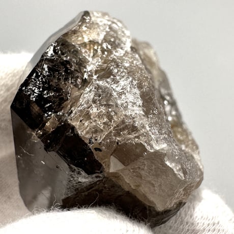 【ガウリシャンカール産】天然ヒマラヤスモーキークォーツポイント/GauriShankar Himalayan Smoky Quartz